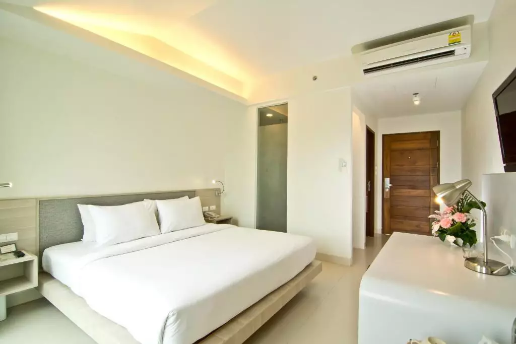 Sunshine Hotel and Residences